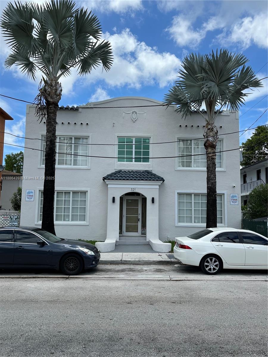 BRICKELL RIVERVIEW - Residential Lease