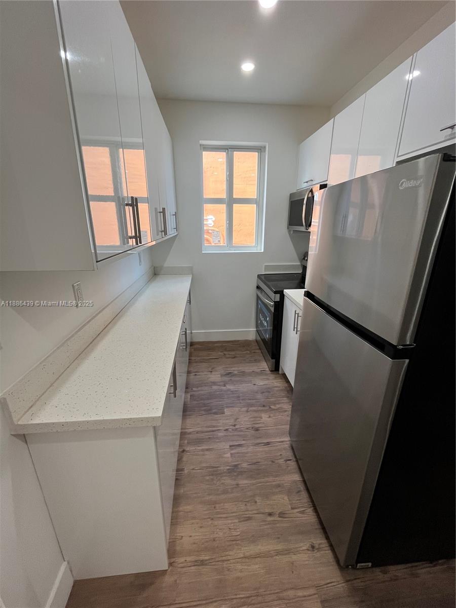 BRICKELL RIVERVIEW - Residential Lease