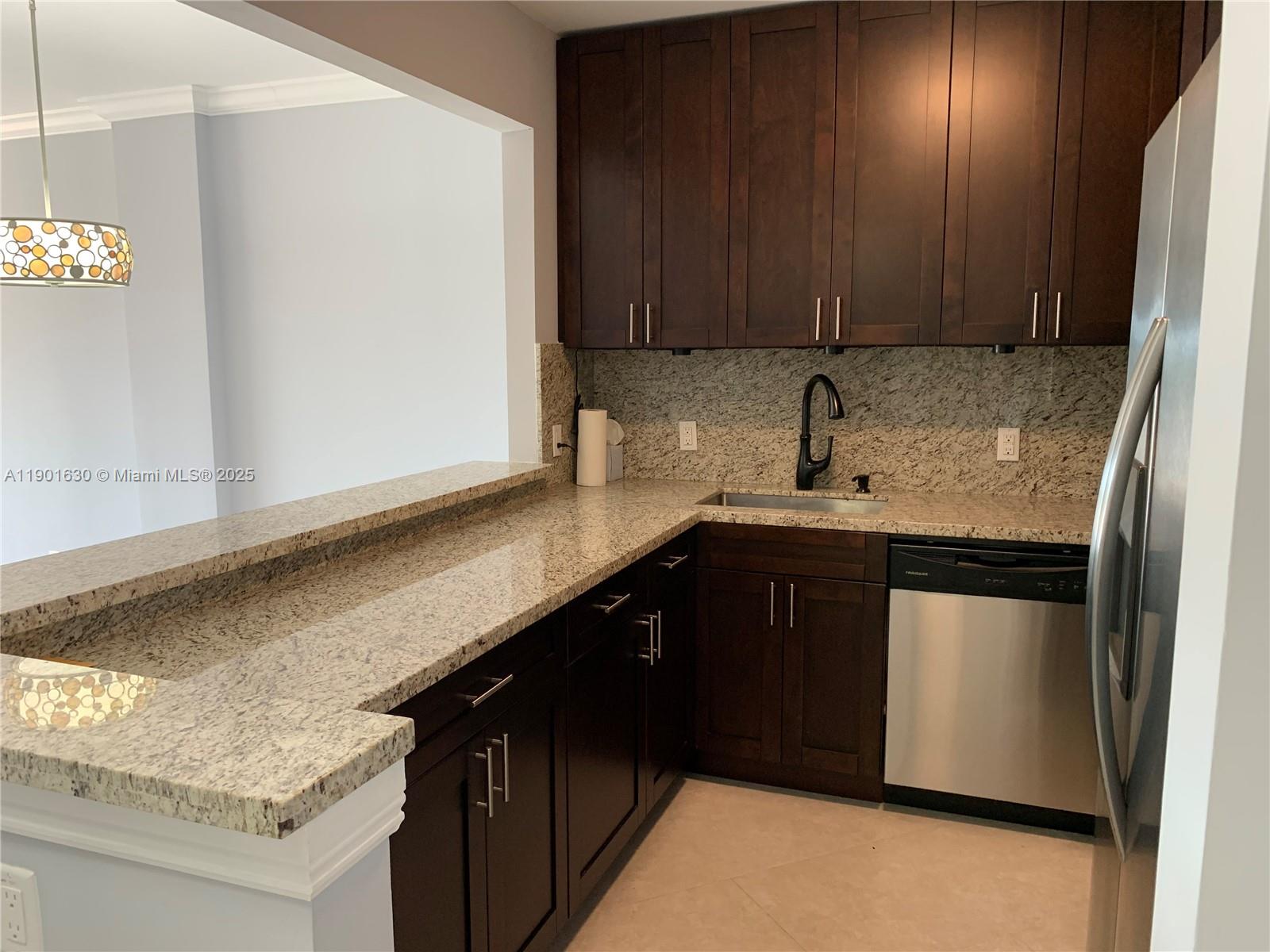ISLAND PLACE AT NORTH BAY - Residential