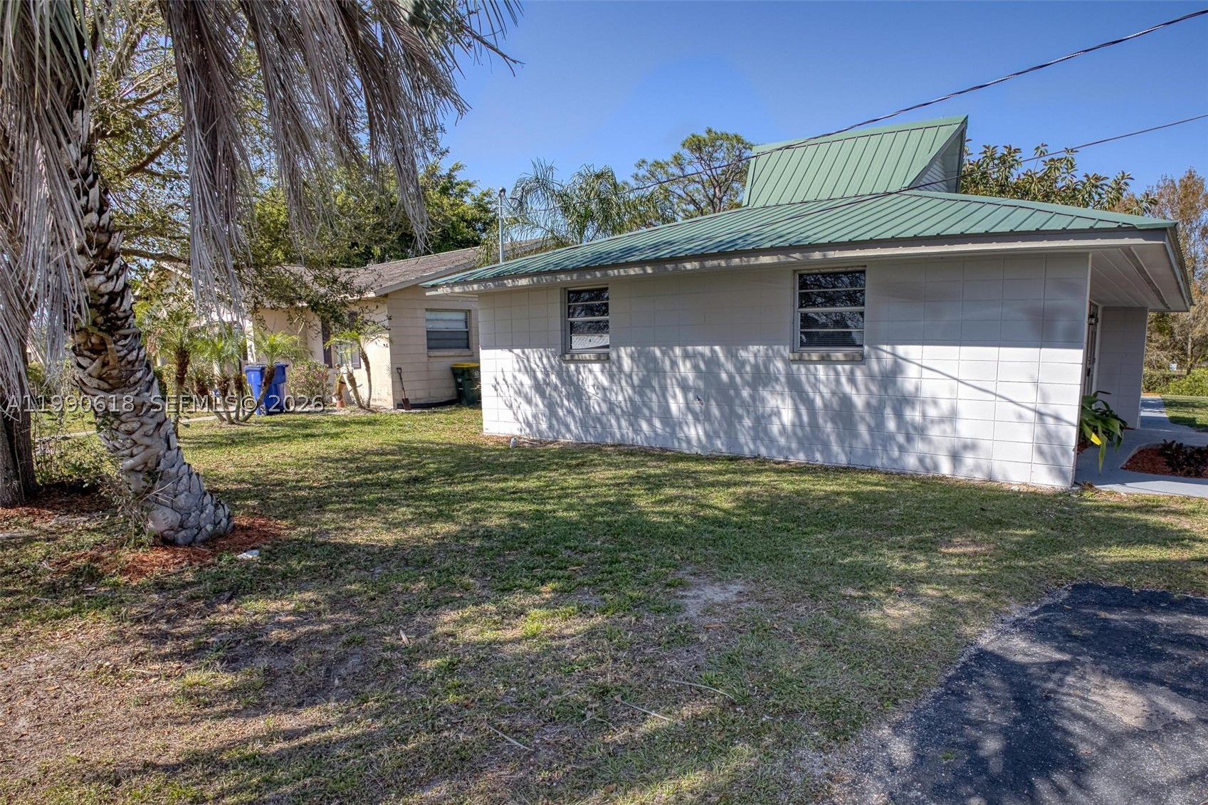 SUNN LAKES - Residential Income