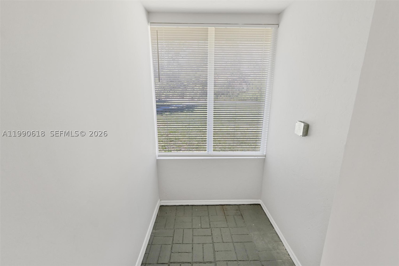 SUNN LAKES - Residential Income