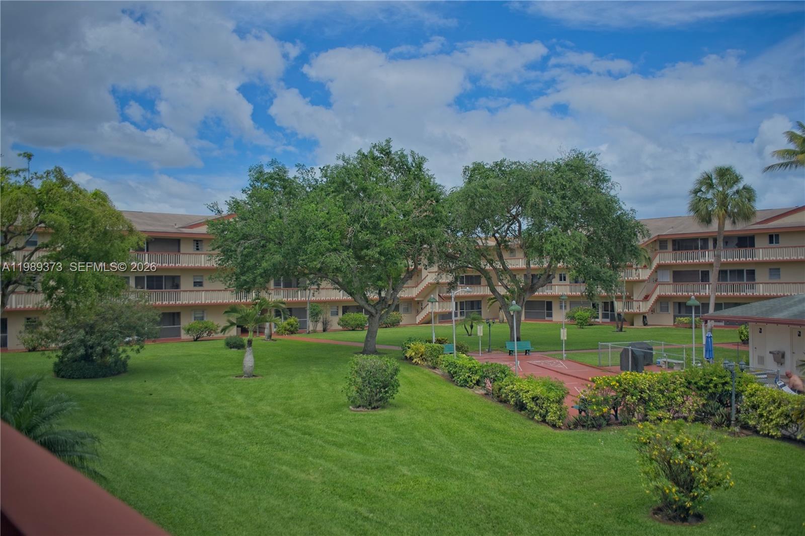 BEVERLY HILLS CONDO NUMBE - Residential
