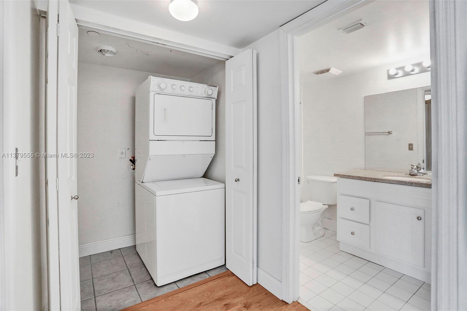 THE ASTON CONDO - Residential Lease