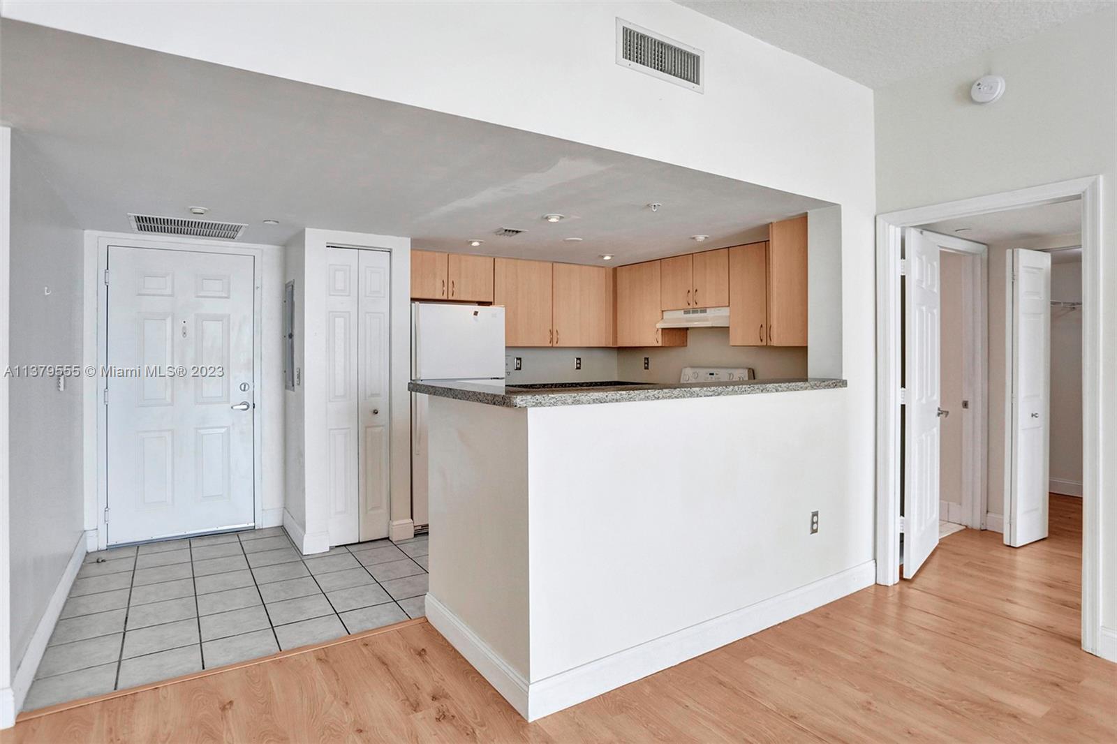 THE ASTON CONDO - Residential Lease
