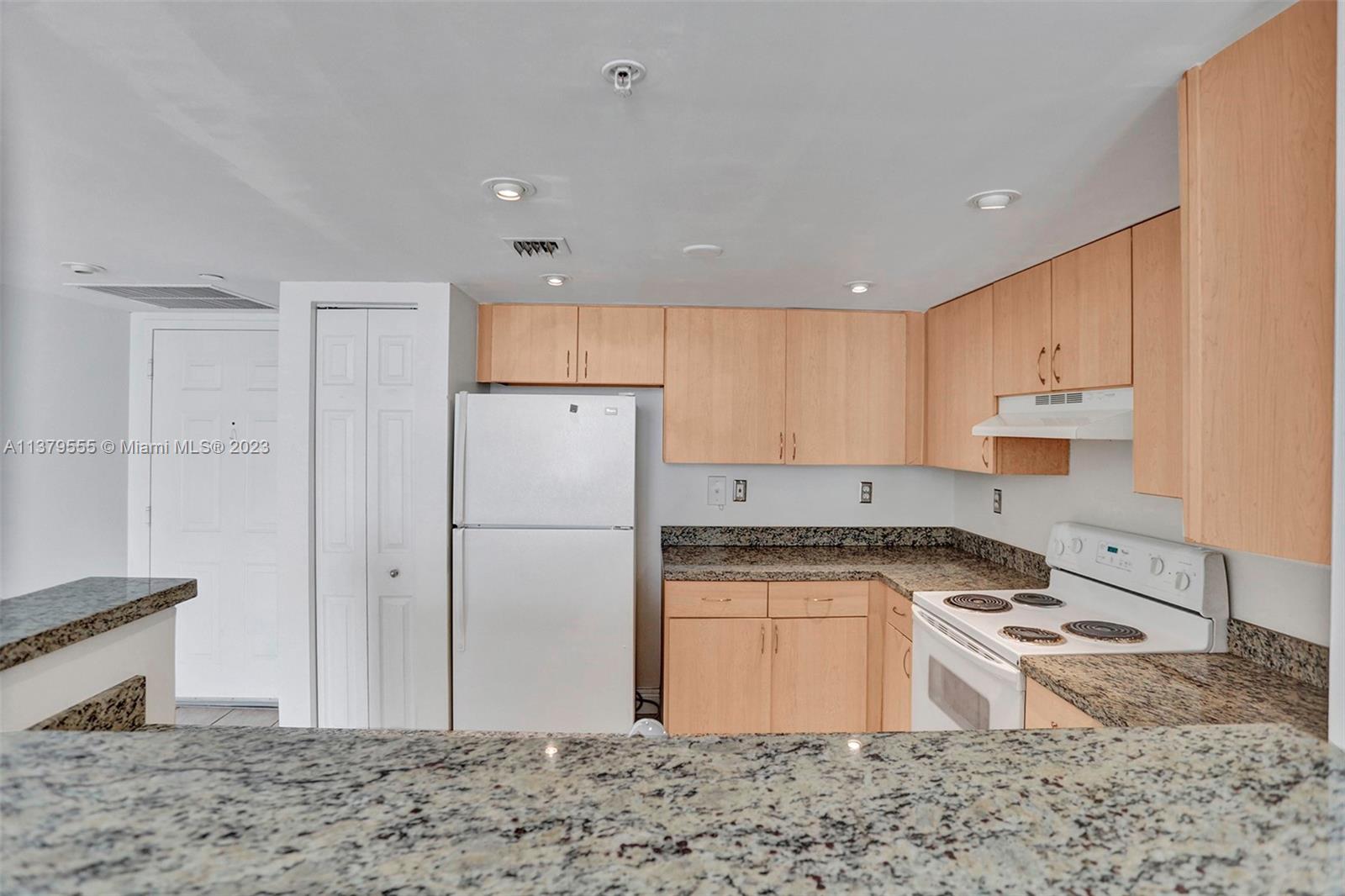 THE ASTON CONDO - Residential Lease
