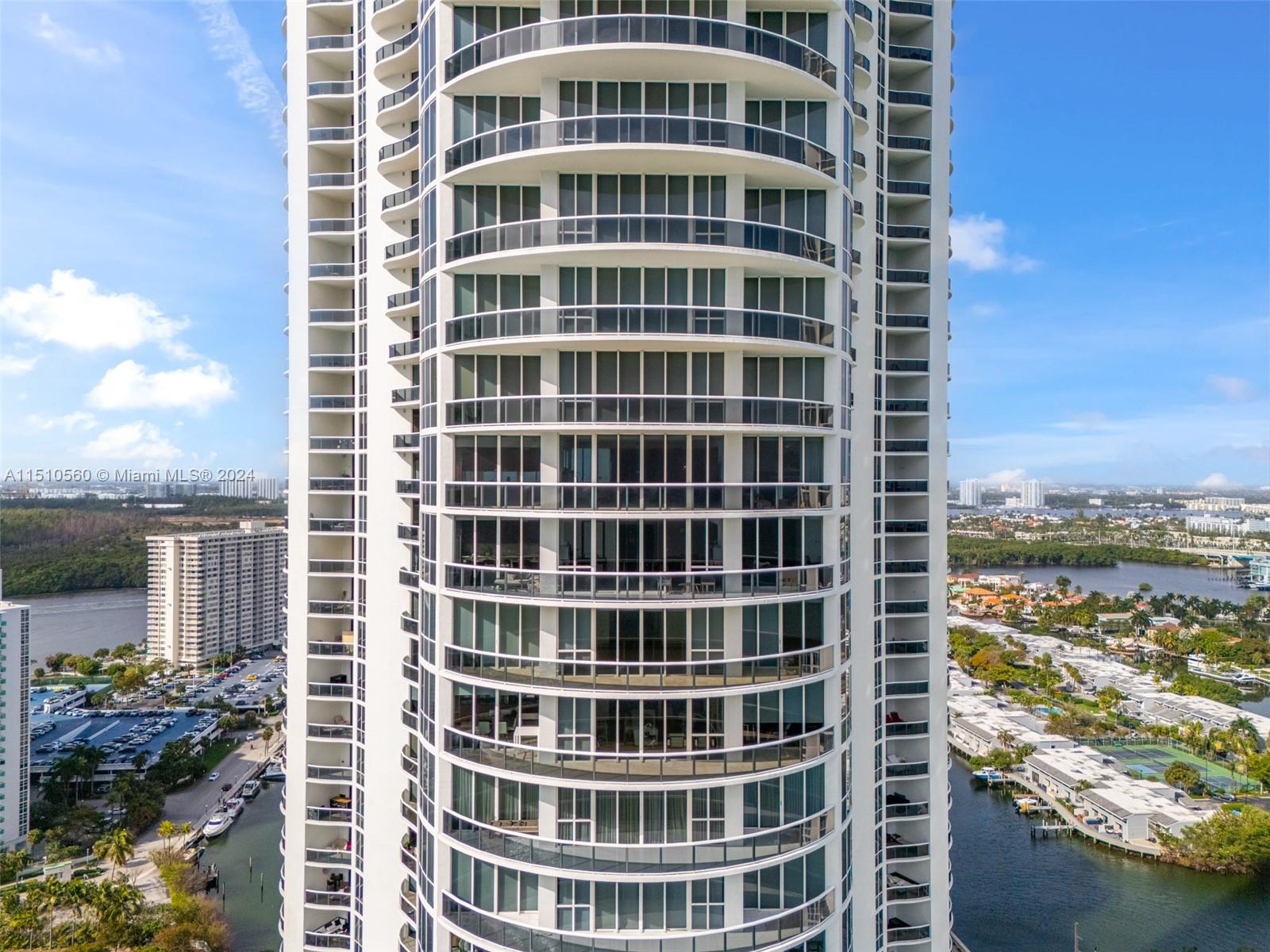 TDR TOWER II CONDO - Residential