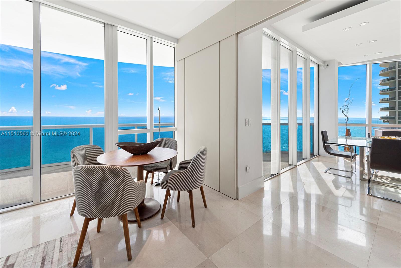 TDR TOWER II CONDO - Residential