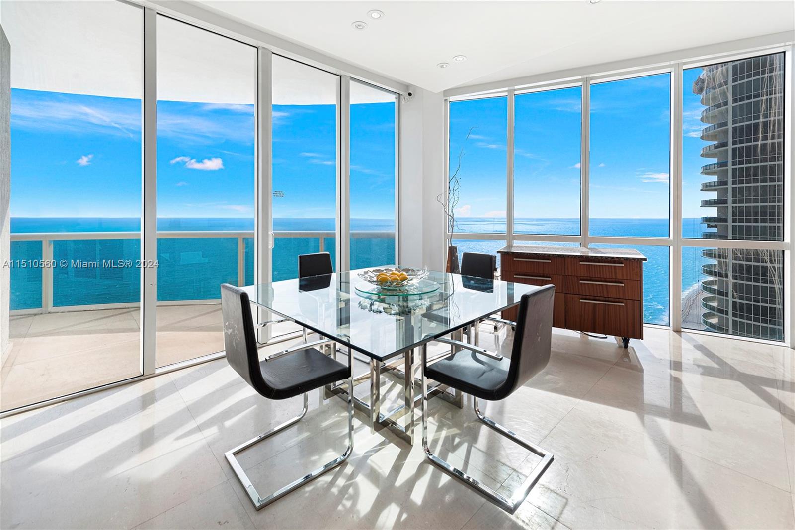 TDR TOWER II CONDO - Residential