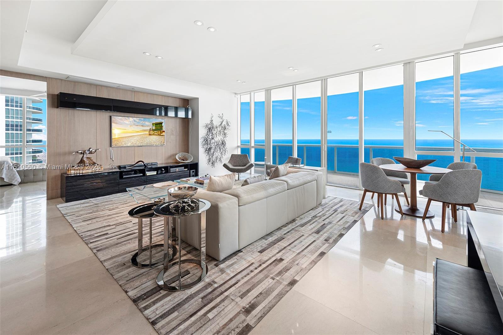 TDR TOWER II CONDO - Residential
