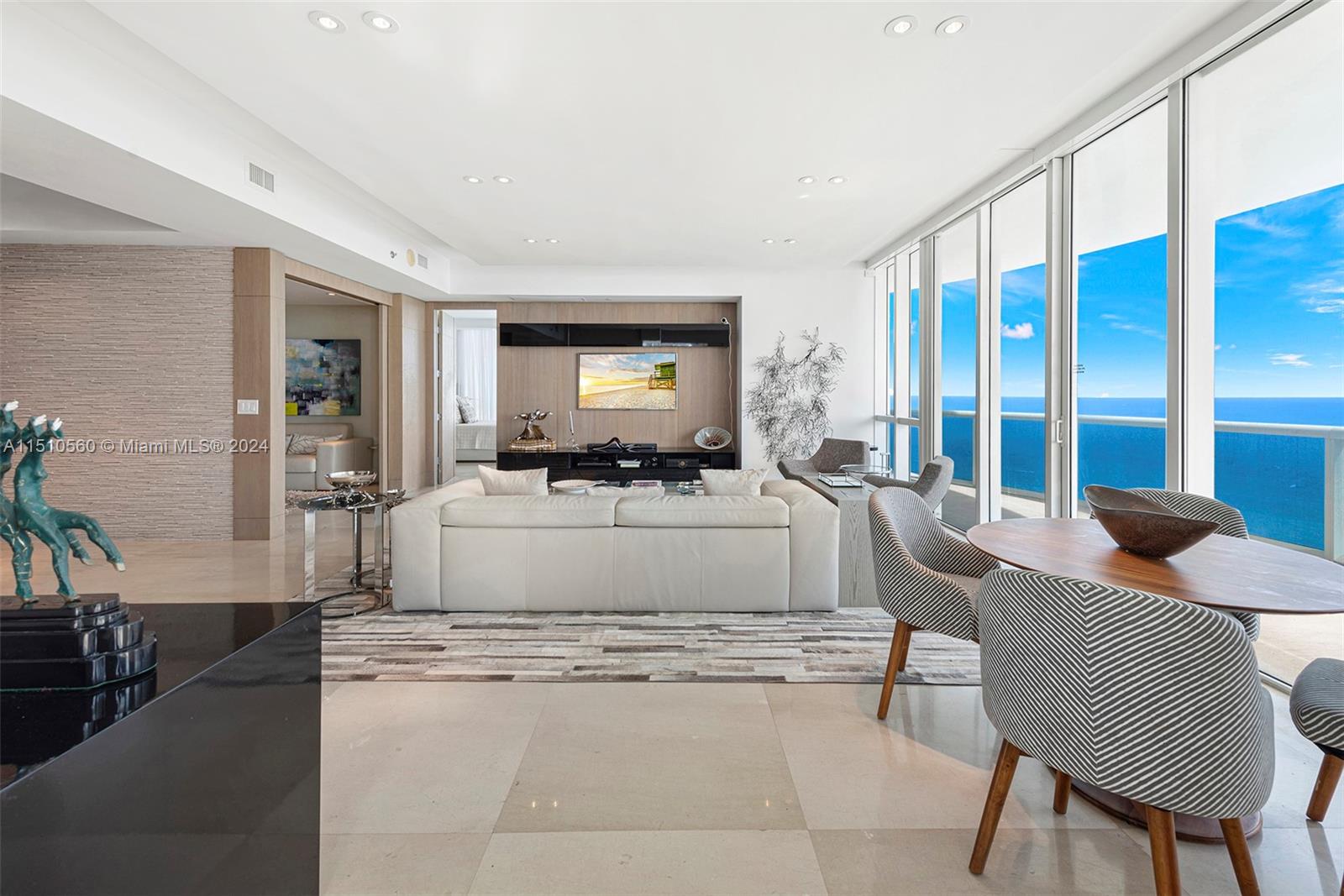 TDR TOWER II CONDO - Residential