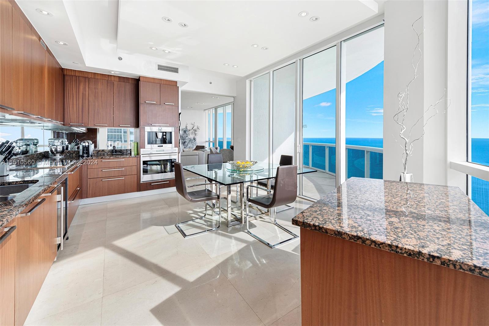 TDR TOWER II CONDO - Residential
