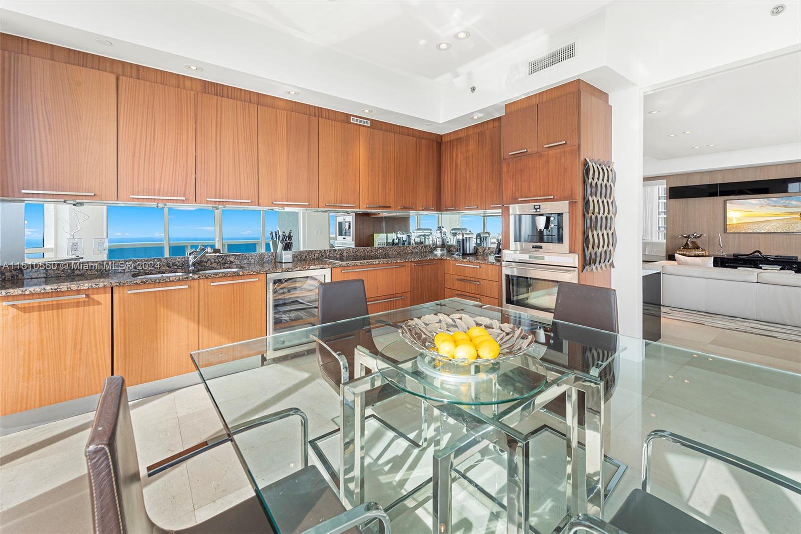 TDR TOWER II CONDO - Residential