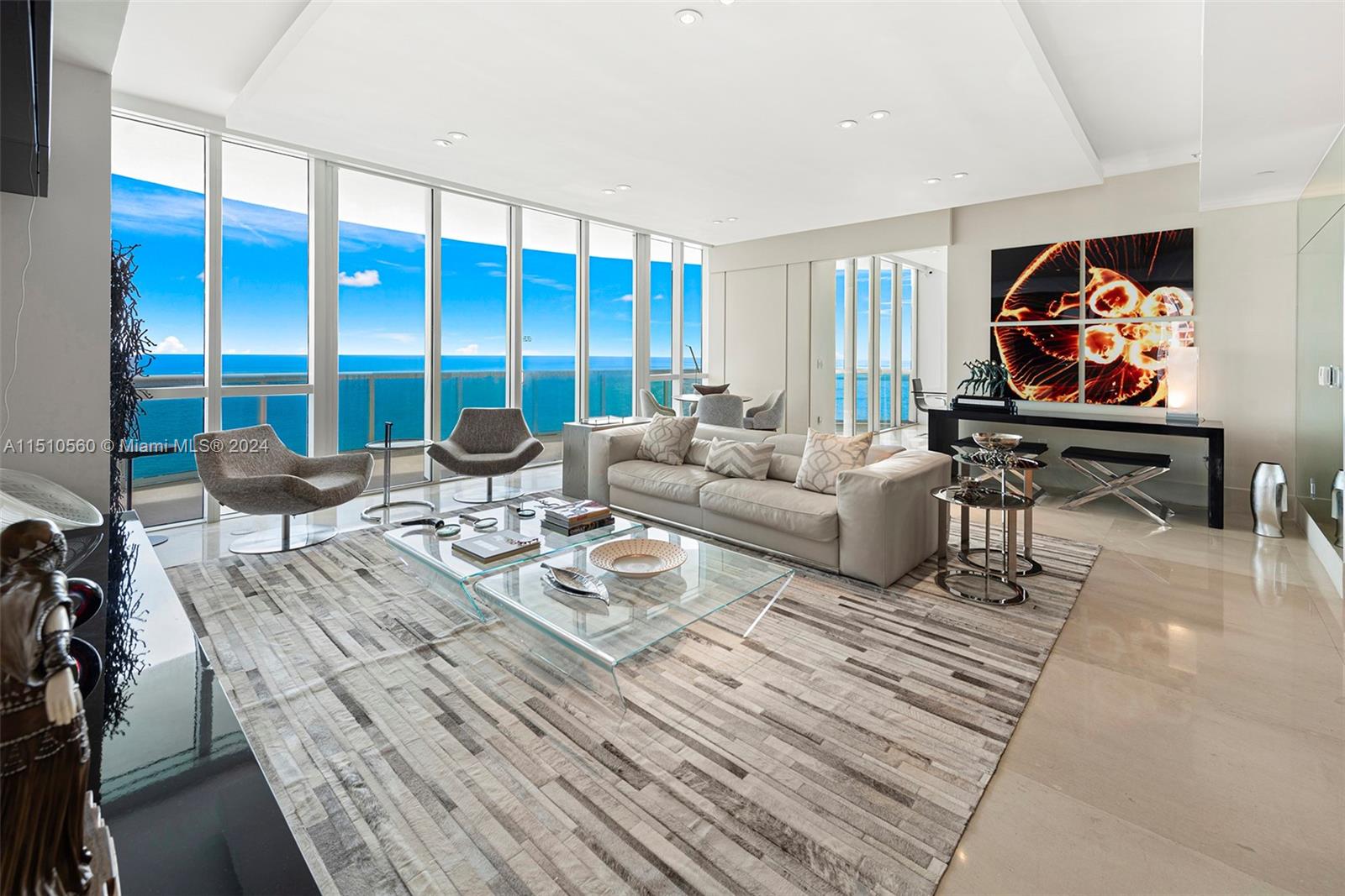 TDR TOWER II CONDO - Residential