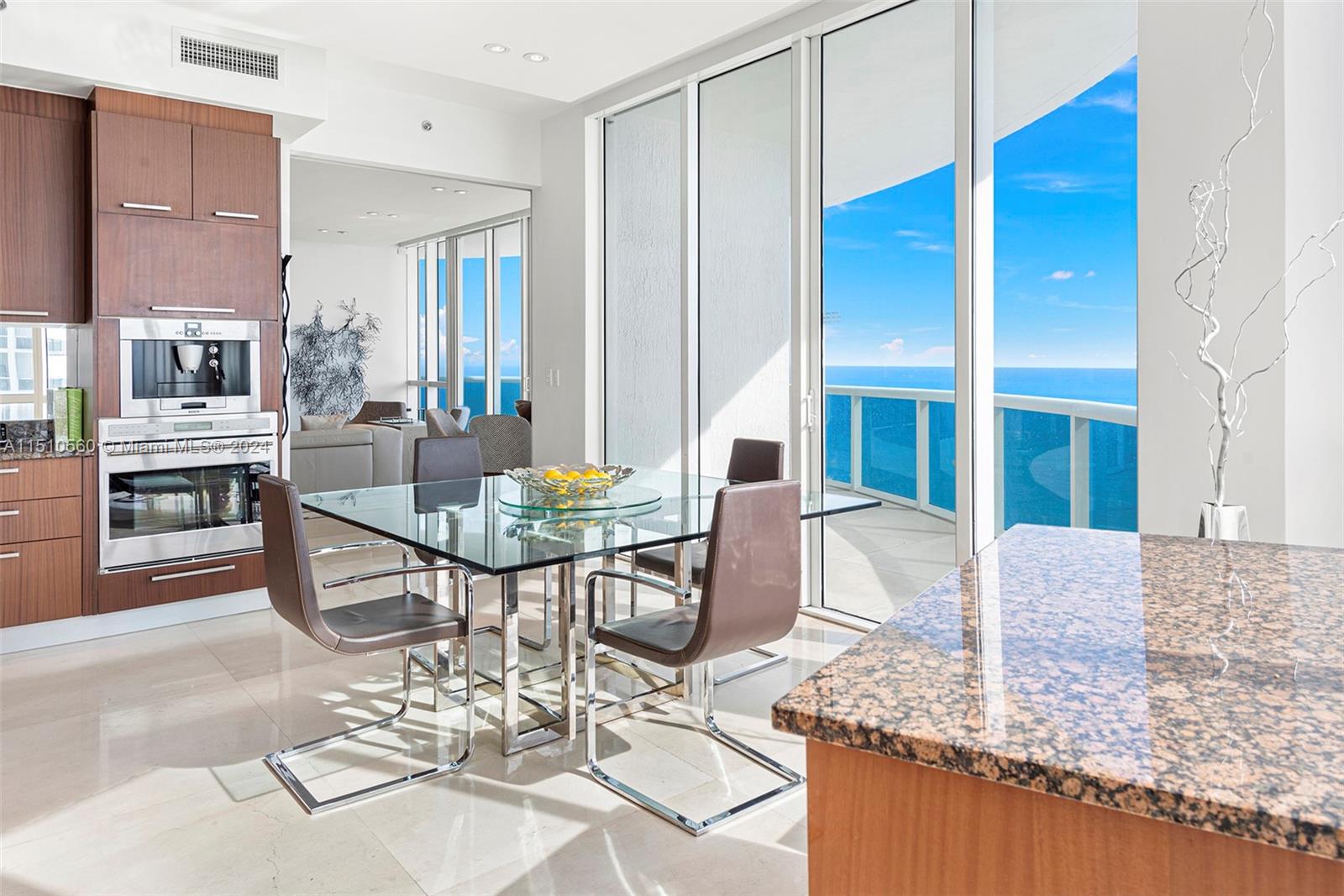TDR TOWER II CONDO - Residential