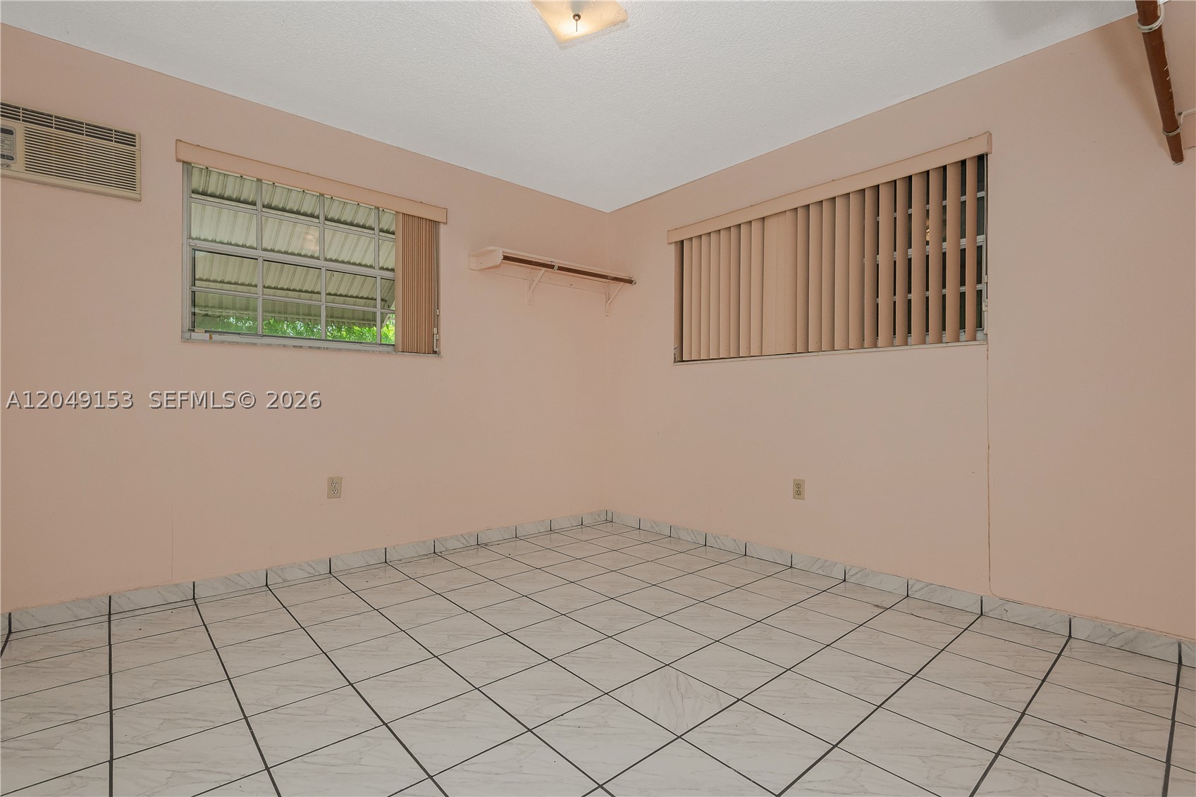 ANACRIS ADDN TO HIALEAH R - Residential