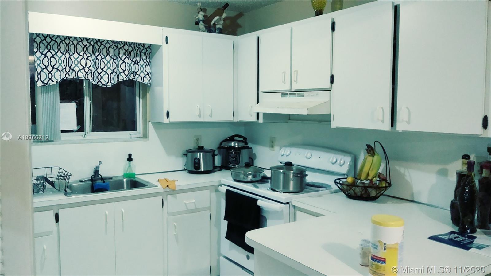 VILLA VERANDA CONDO - Residential Lease