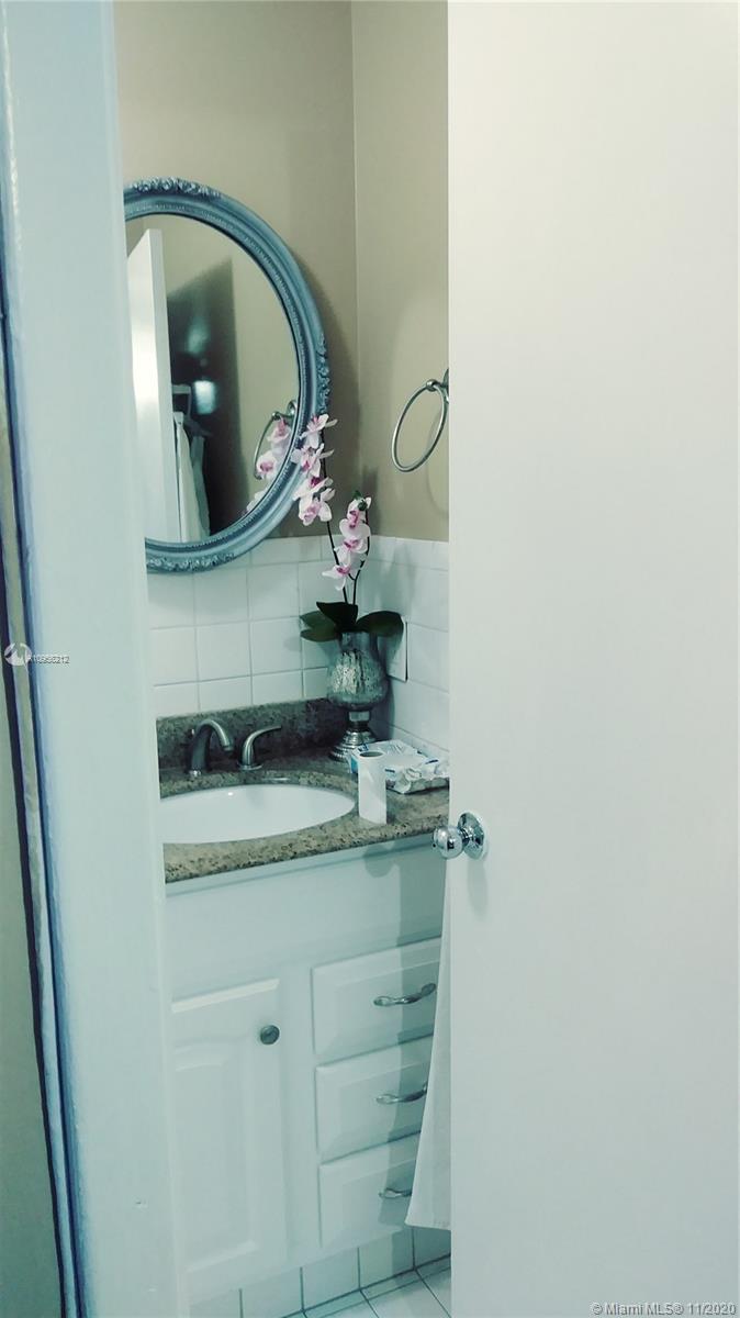 VILLA VERANDA CONDO - Residential Lease
