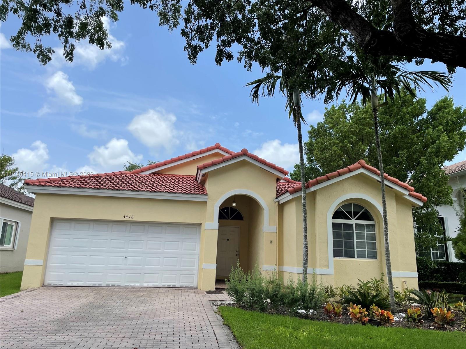 THE RESERVE AT DORAL - Residential Lease