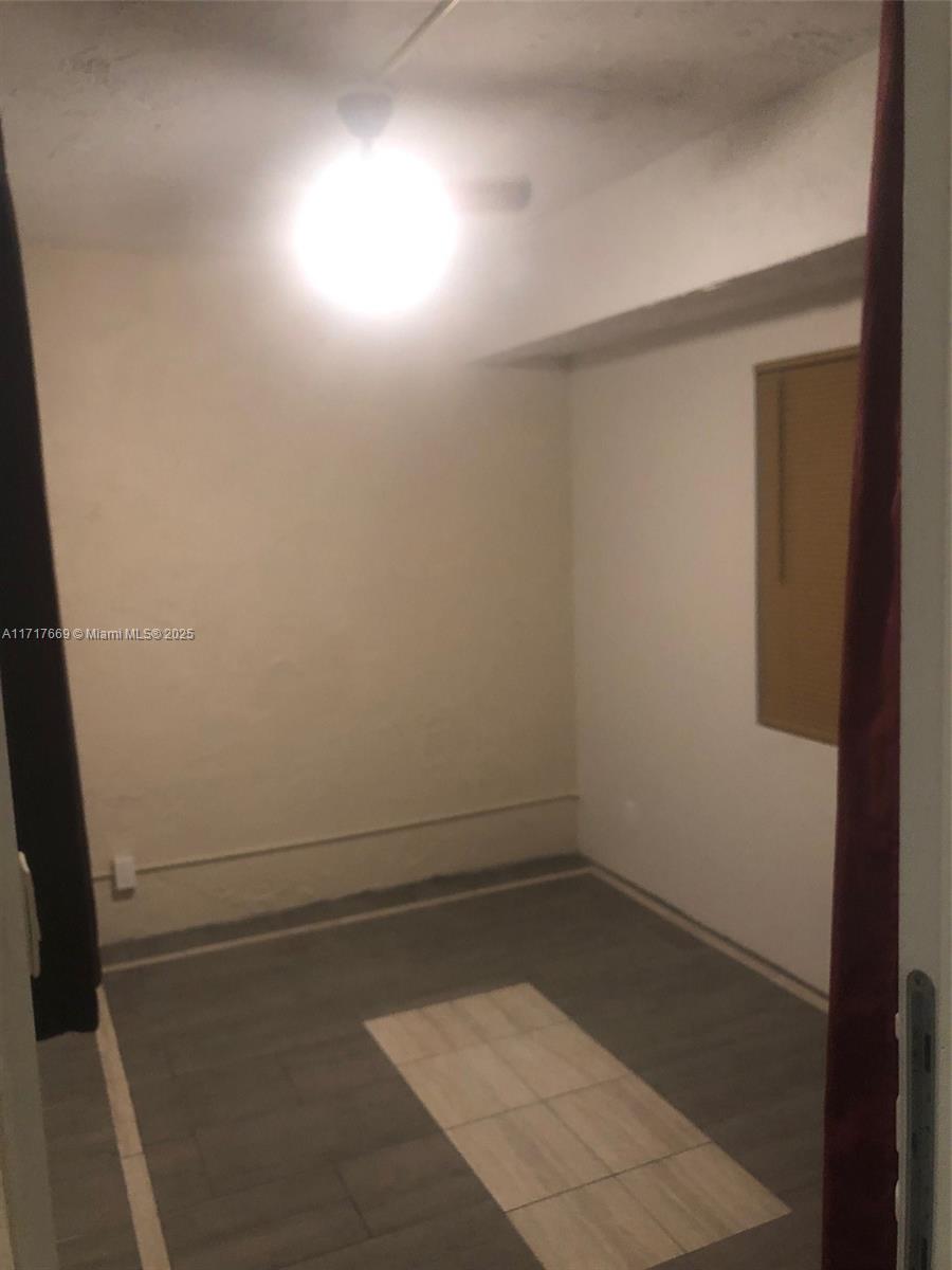 WOOD HUE II CONDO - Residential Lease