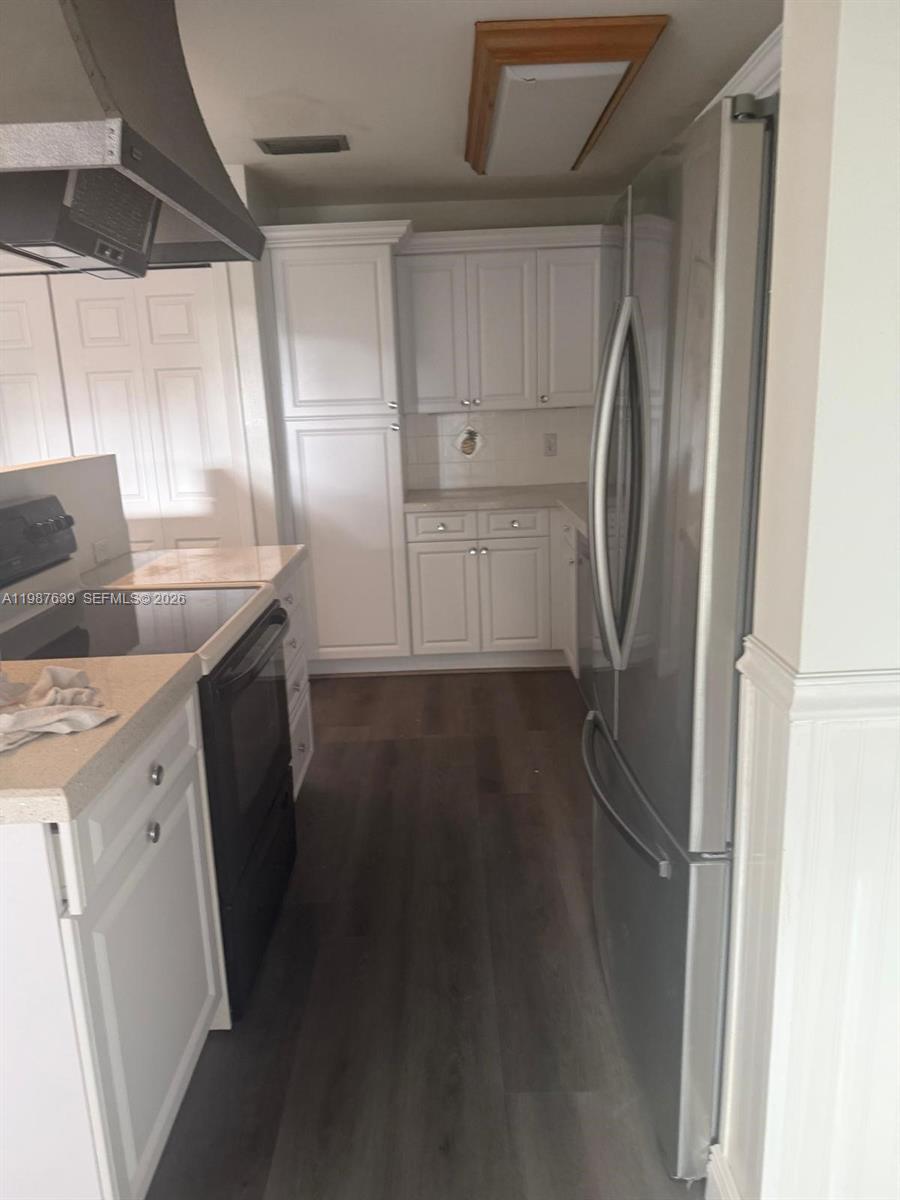 VILLAS AT CARRIAGE HILLS - Residential Lease