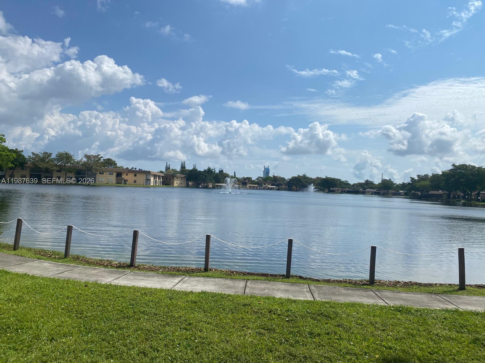 VILLAS AT CARRIAGE HILLS - Residential Lease