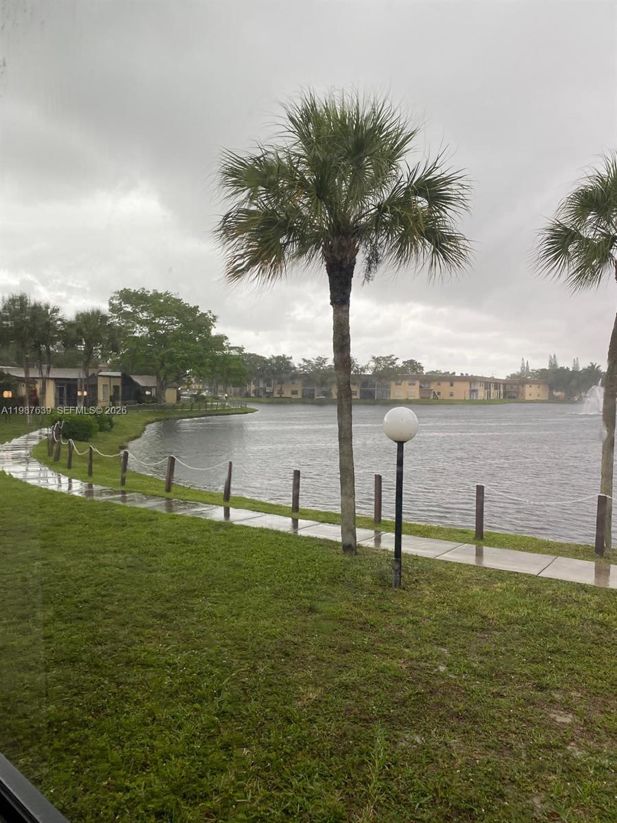 VILLAS AT CARRIAGE HILLS - Residential Lease