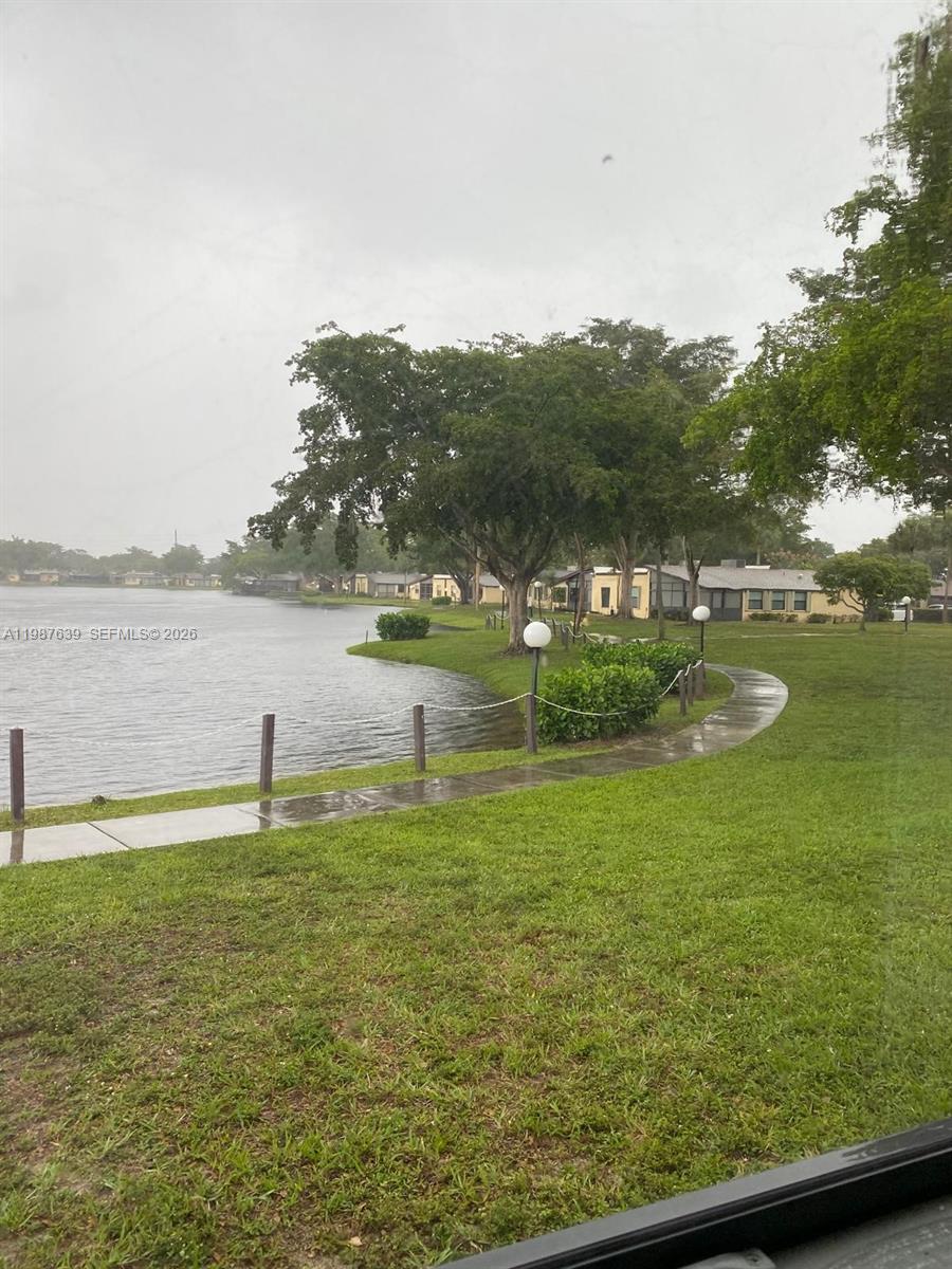VILLAS AT CARRIAGE HILLS - Residential Lease