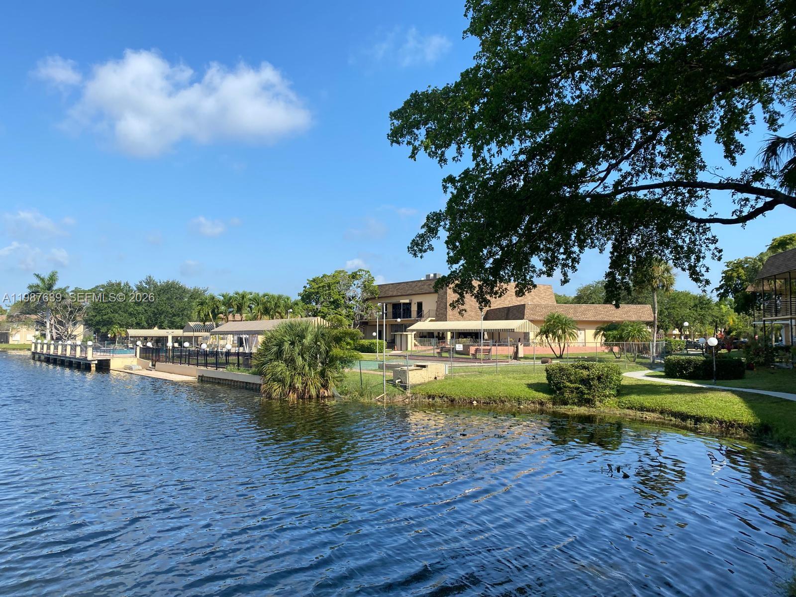 VILLAS AT CARRIAGE HILLS - Residential Lease