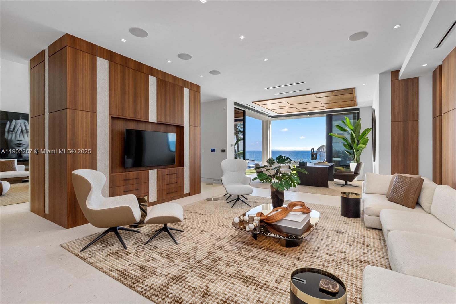 LAUDERDALE BEACH - Residential