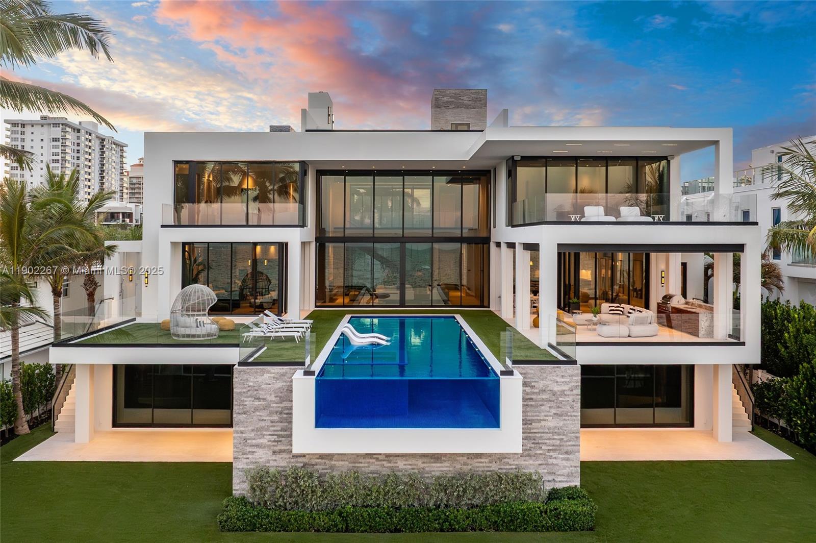 LAUDERDALE BEACH - Residential