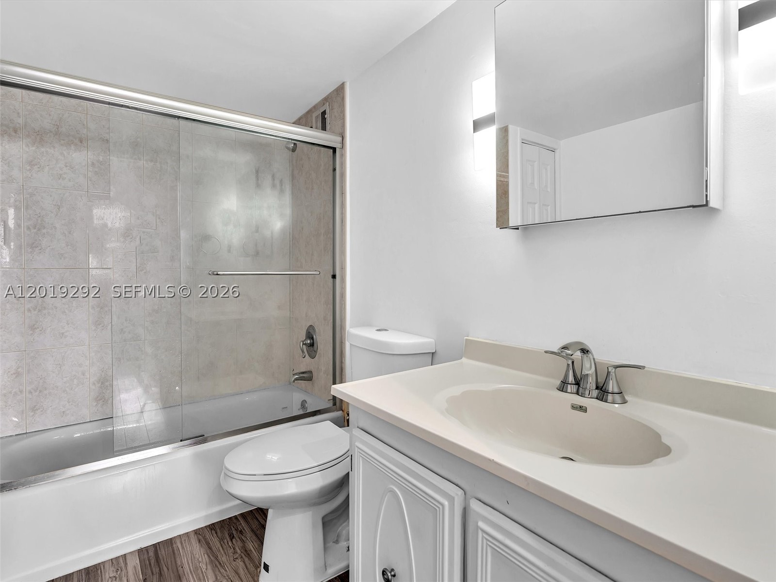 WATERSIDE TOWERS CONDO - Residential