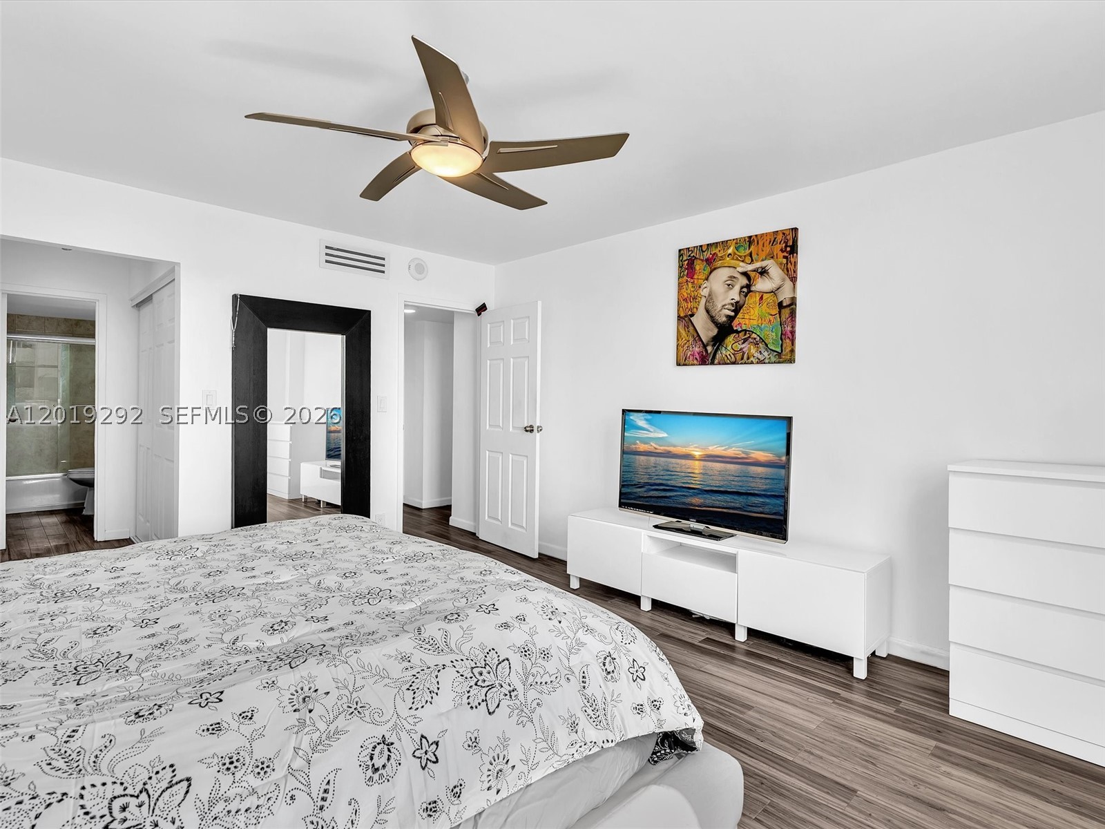 WATERSIDE TOWERS CONDO - Residential