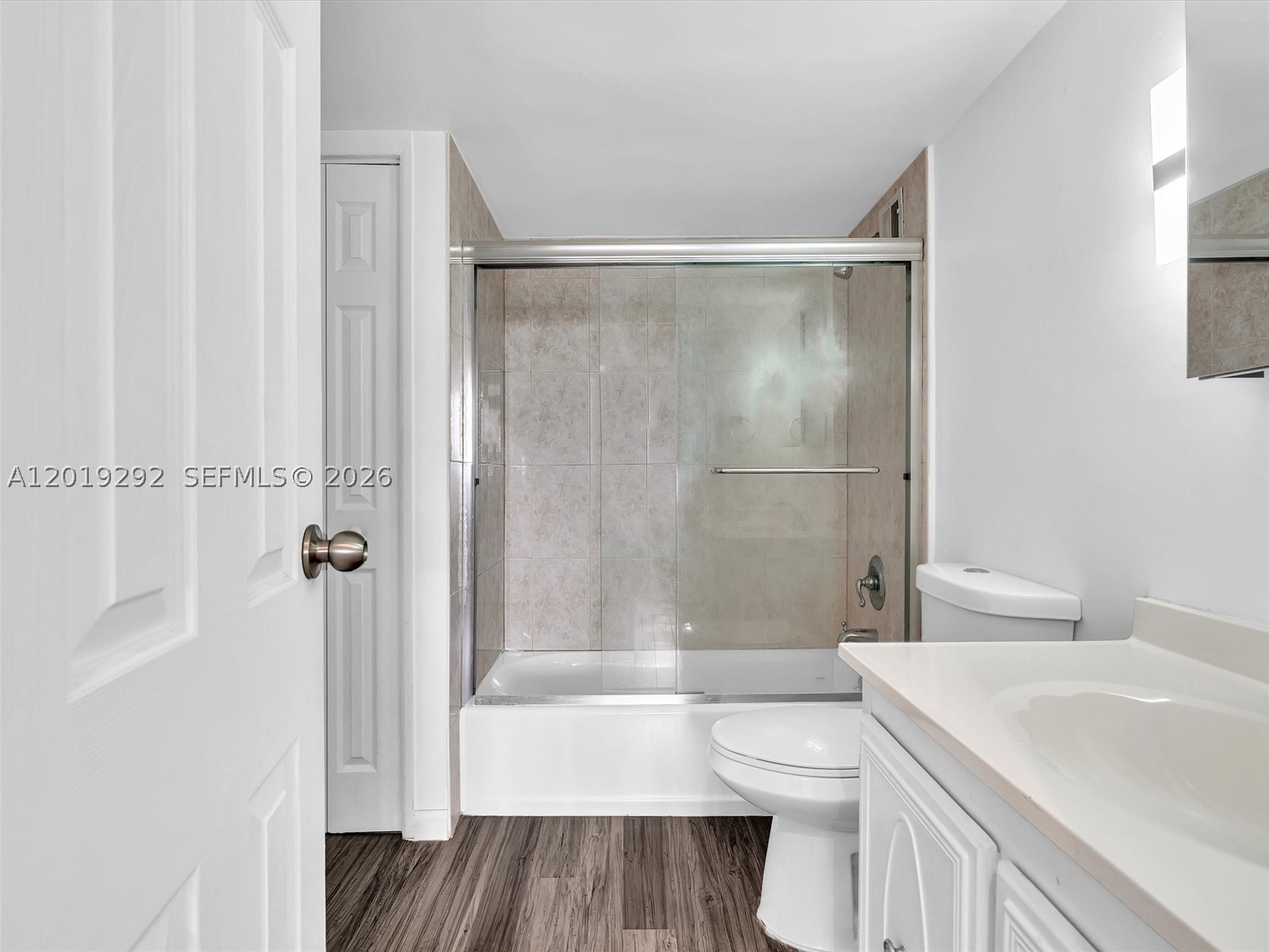 WATERSIDE TOWERS CONDO - Residential