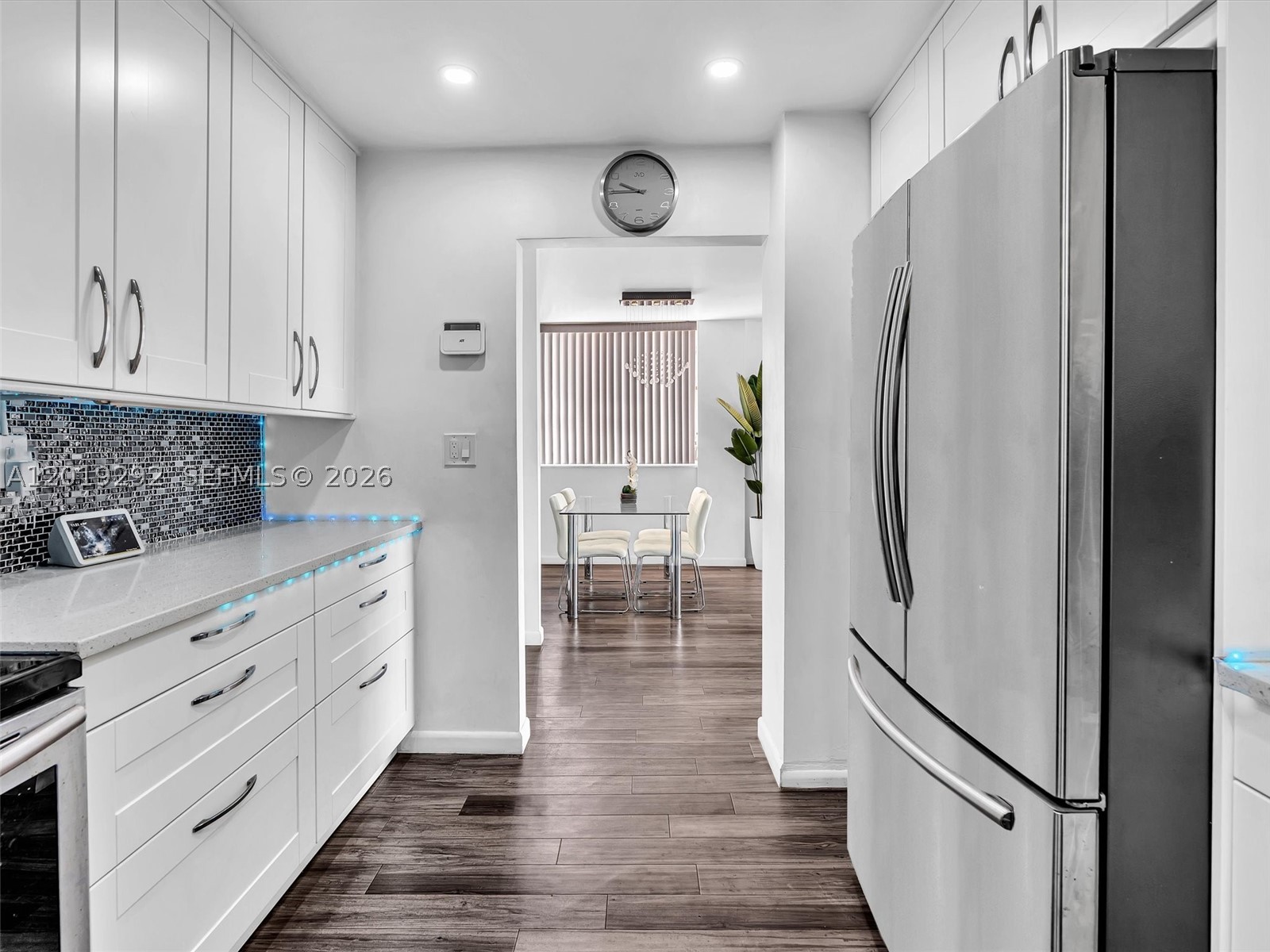 WATERSIDE TOWERS CONDO - Residential