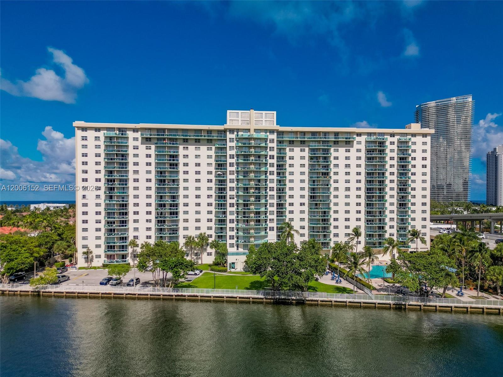 OCEANVIEW BUILDING A COND - Residential