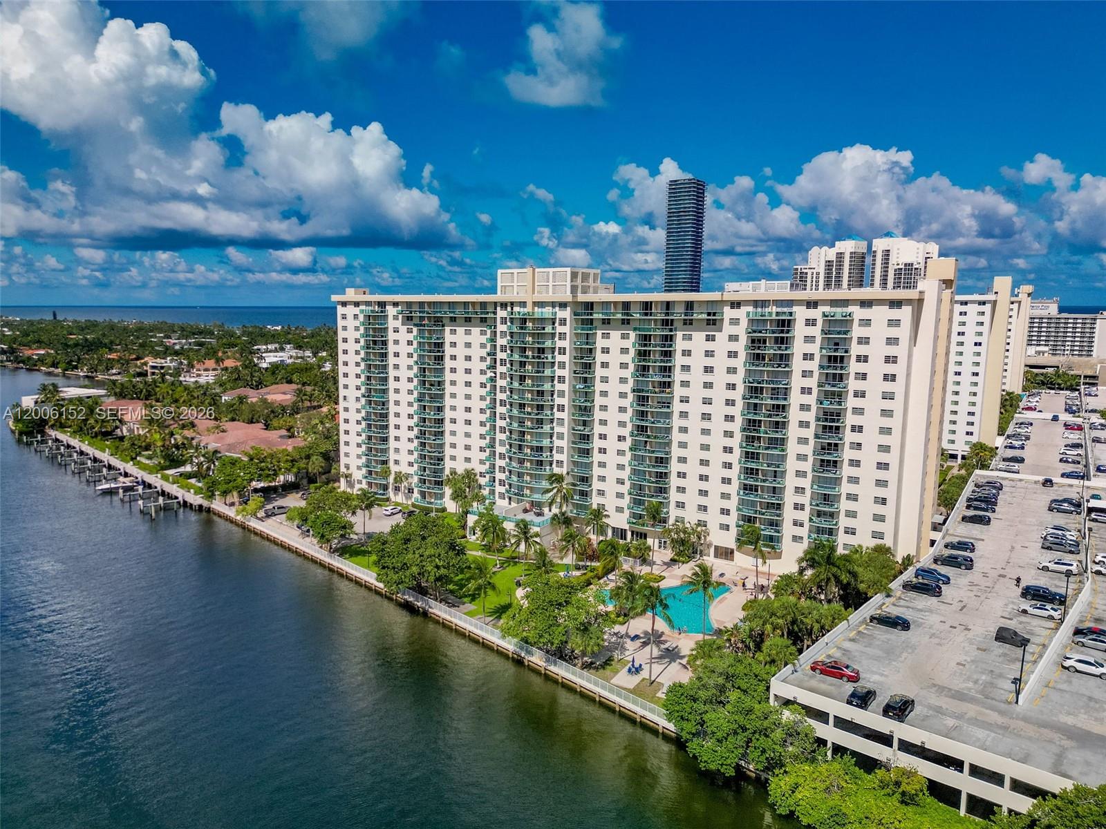 OCEANVIEW BUILDING A COND - Residential