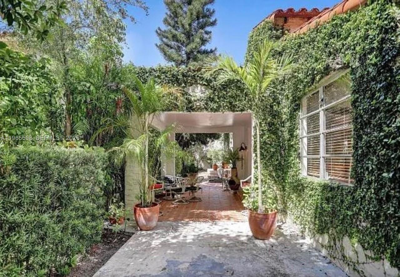 CORAL GABLES SEC C - Residential