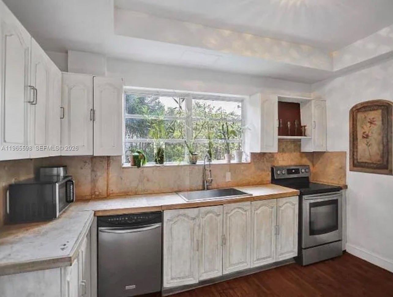 CORAL GABLES SEC C - Residential