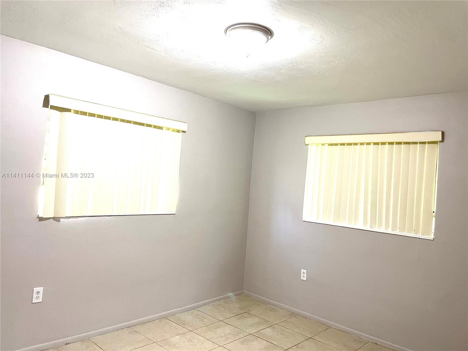 SUNRISE GOLF VILLAGE SECO - Residential