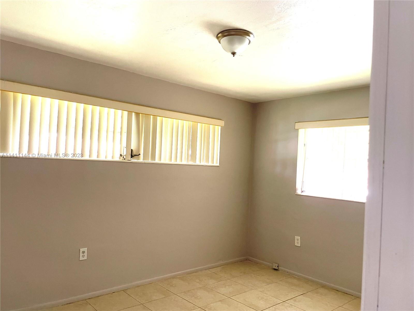 SUNRISE GOLF VILLAGE SECO - Residential