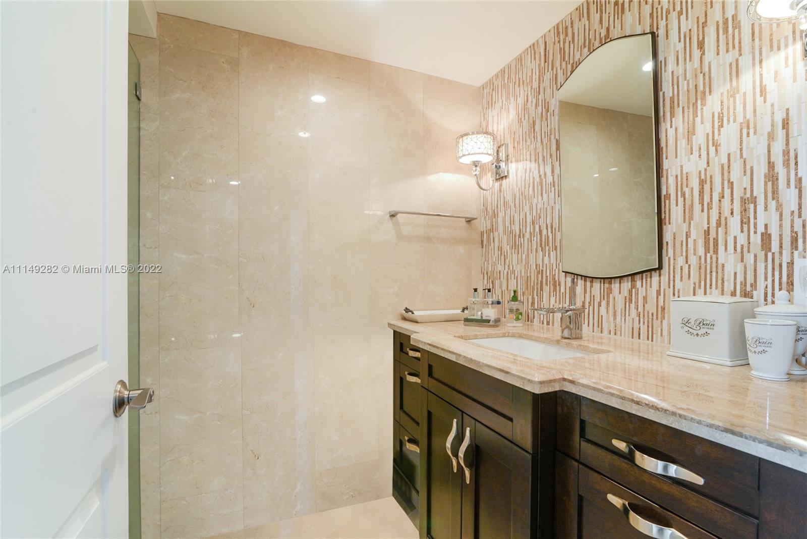 POINT OF AMERICAS - Residential Lease