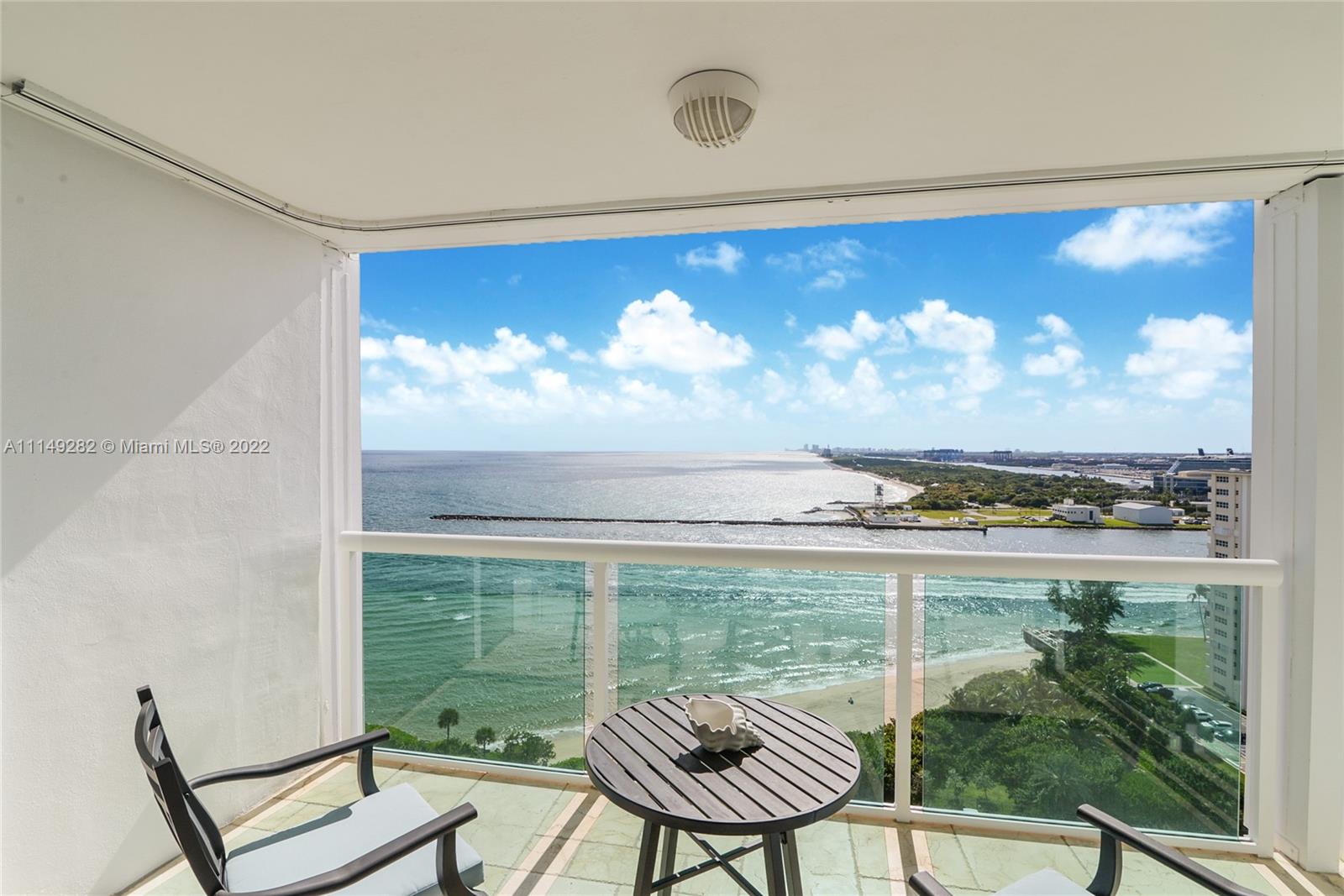 POINT OF AMERICAS - Residential Lease