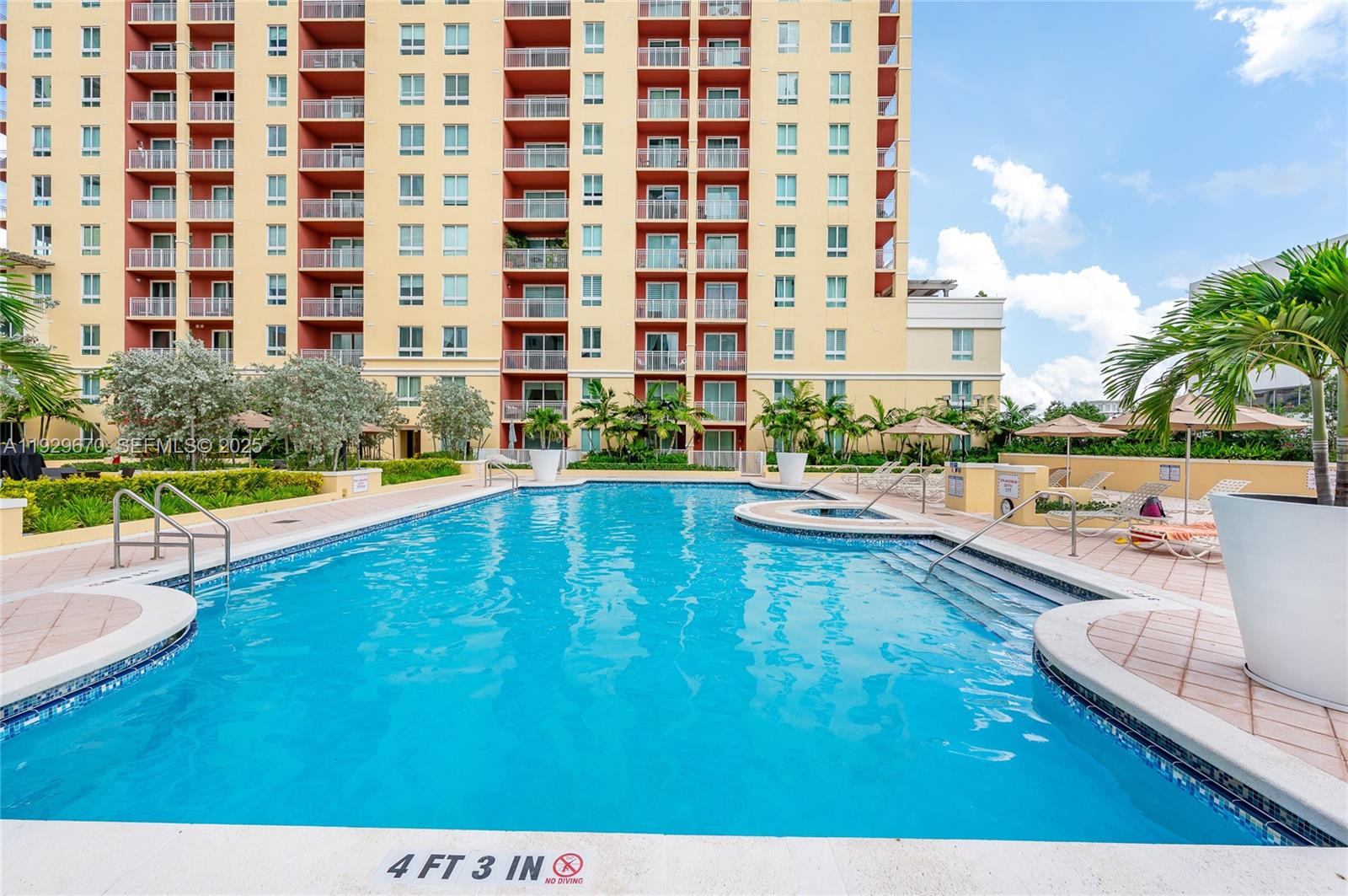 TOSCANO CONDO - Residential