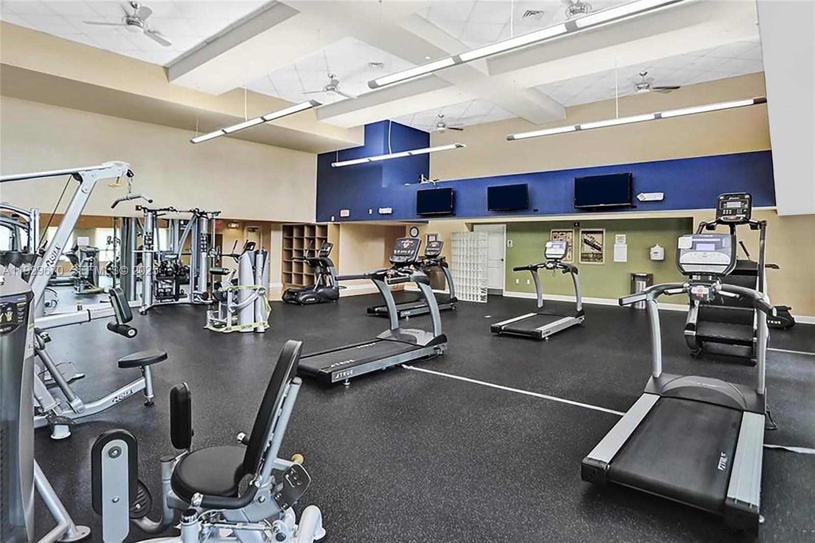 TOSCANO CONDO - Residential