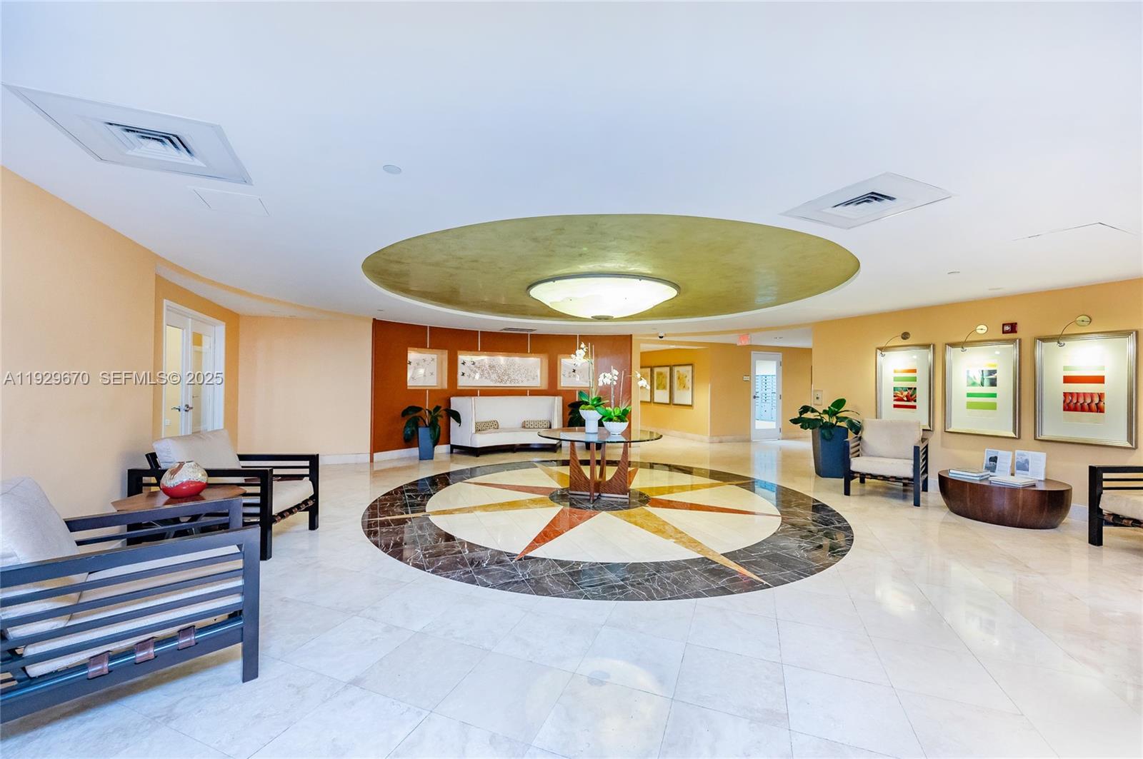 TOSCANO CONDO - Residential