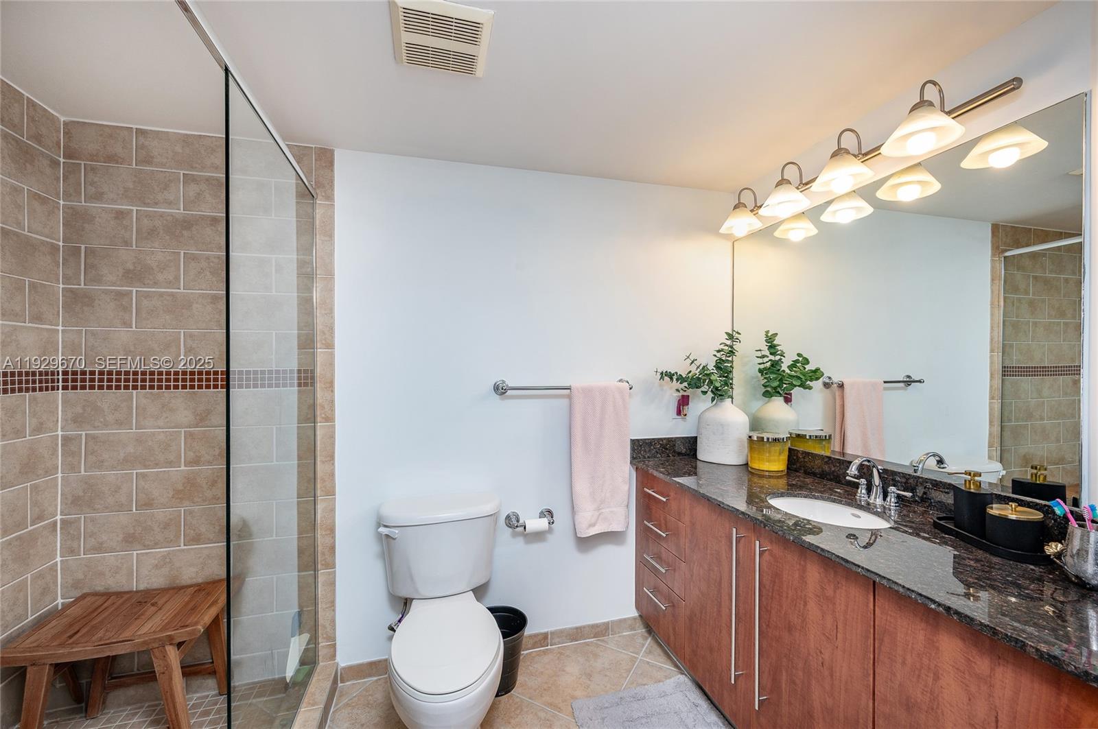 TOSCANO CONDO - Residential