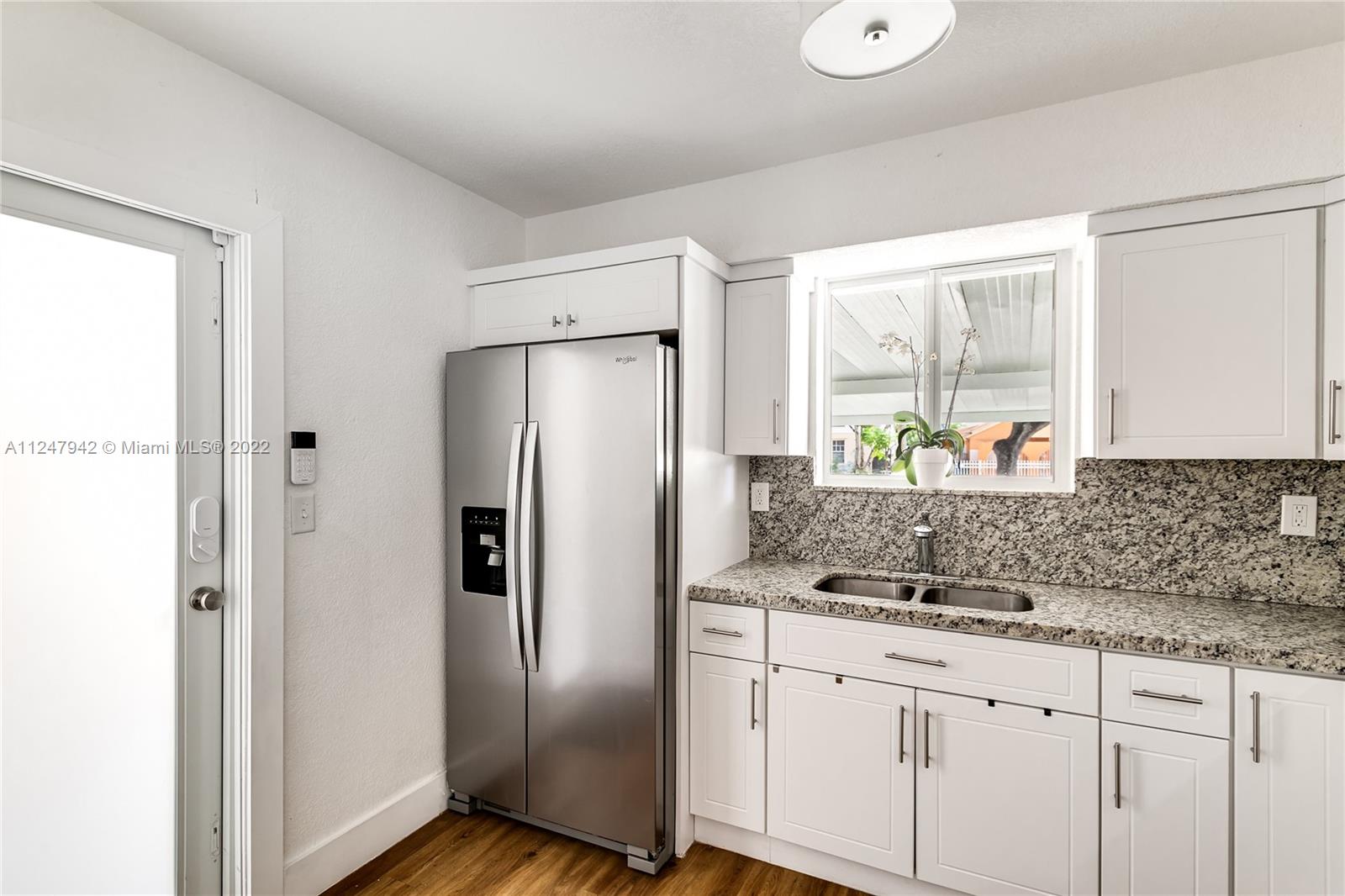 CRESTWOOD - Residential