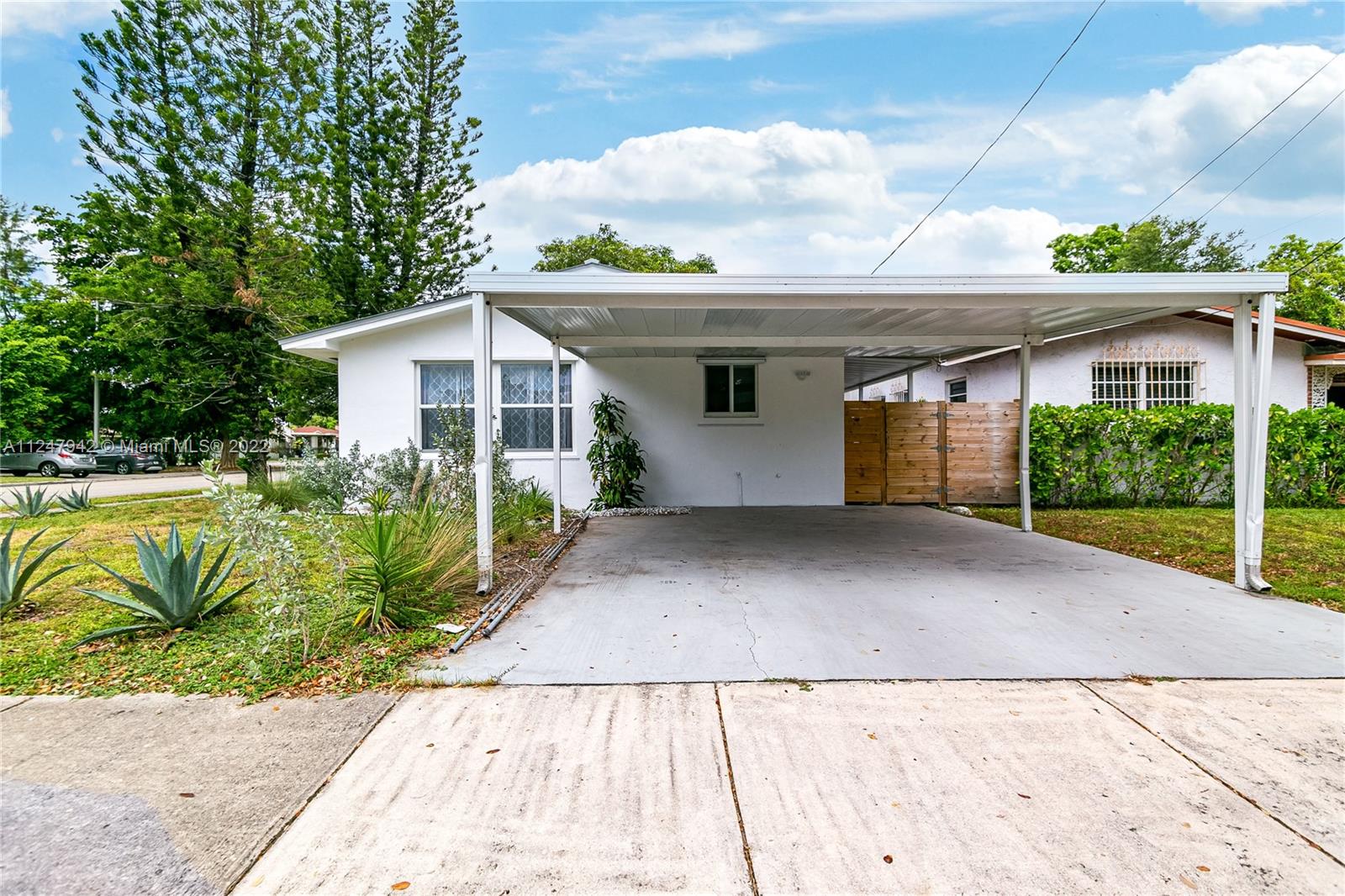 CRESTWOOD - Residential