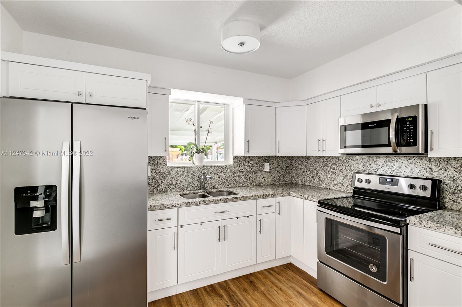 CRESTWOOD - Residential