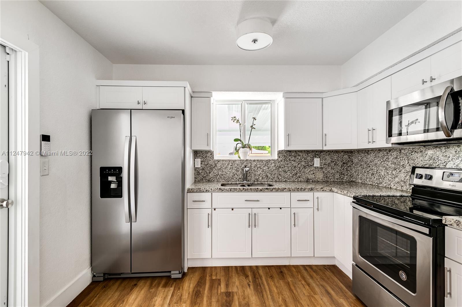 CRESTWOOD - Residential